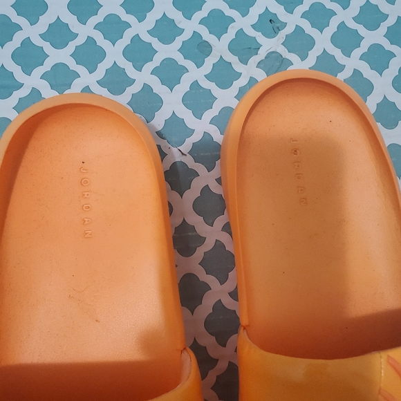 Jordan NOLA Women's Slides Bright Citrus - Picture 4 of 12